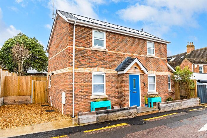 3 Bedroom Detached House To Rent In Denmark Lane, Poole, BH15
