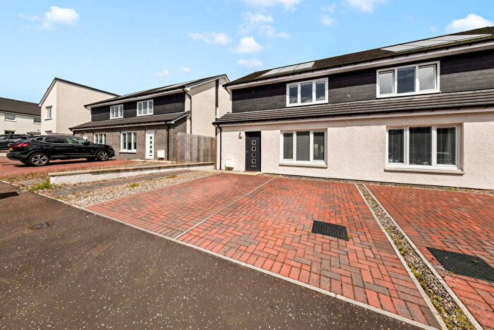 3 Bedroom Semi-Detached House For Sale In Lauderdale Avenue, Dundee, DD3