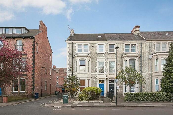 2 Bedroom Maisonette For Sale In Eslington Terrace, Jesmond, Newcastle Upon Tyne, NE2