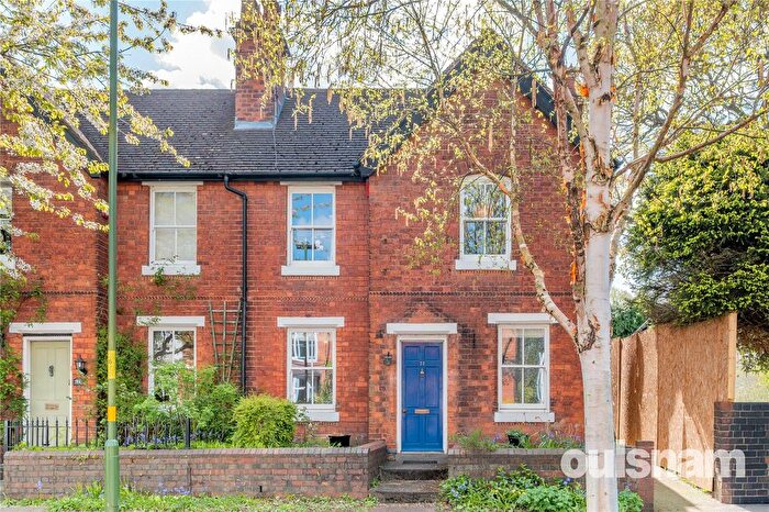 3 Bedroom End Of Terrace House For Sale In Hay Green Lane, Bournville, Birmingham, West Midlands, B30