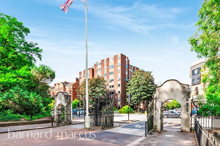 1 Bedroom Flat To Rent In Parkgate Road, London, SW11