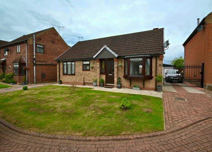 2 Bedroom Detached Bungalow For Sale In Hayfield Close, Haxey, Doncaster, DN9