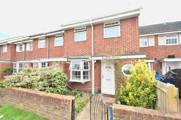 3 Bedroom Semi-Detached House To Rent In Ray Mill Road West, Maidenhead, Berkshire, SL6