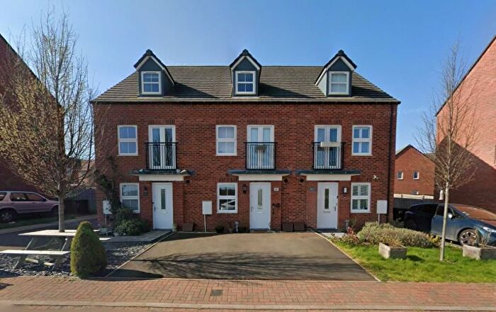 3 Bedroom Terraced House For Sale In Banbury, Oxfordshire, OX16