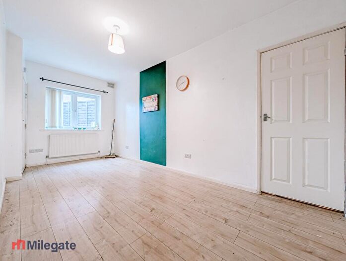 1 Bedroom Flat To Rent In Conrad Road, Coventry, CV6