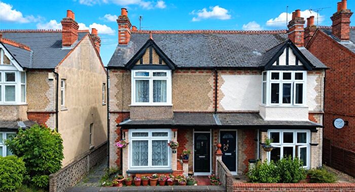 3 Bedroom Semi-Detached House For Sale In Blundells Road, Tilehurst, Reading, Berkshire, RG30