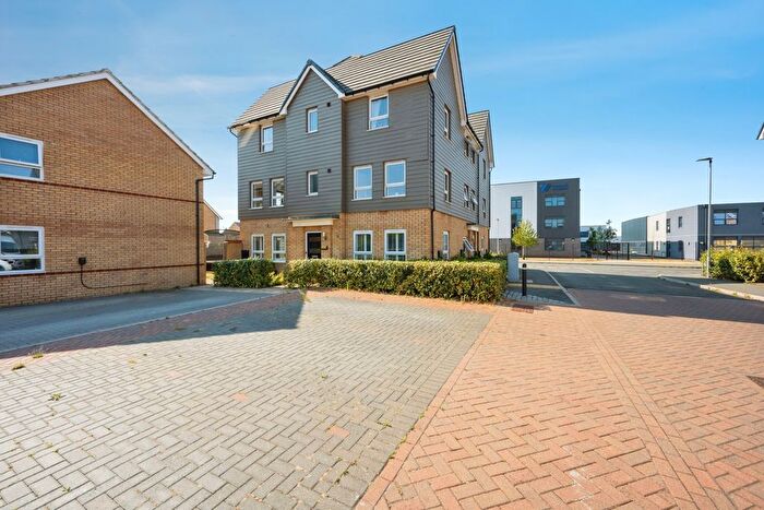 3 Bedroom Semi Detached House For Sale In Hummingbird Way, Wixams, Bedford, Bedfordshire, MK42