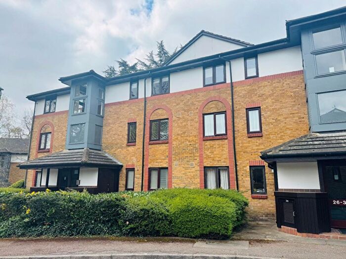 1 Bedroom Flat To Rent In The Knowle, Hoddesdon, EN11
