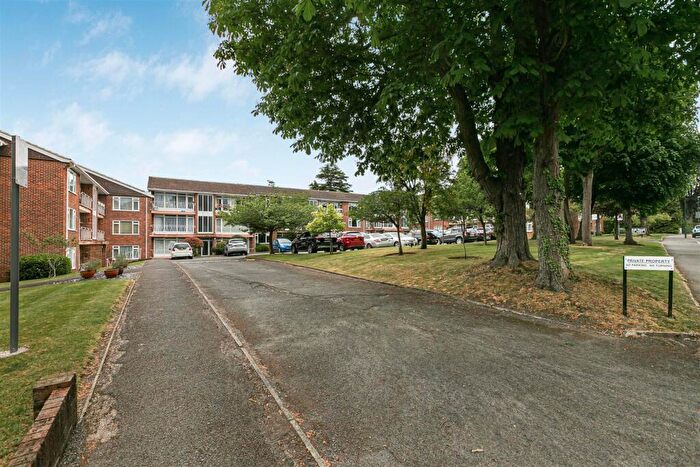 1 Bedroom Flat For Sale In Grange Road, Sutton, SM2