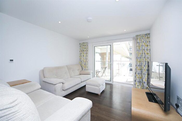 2 Bedroom Apartment To Rent In Trafalgar Building, Kingston Upon Thames, KT2