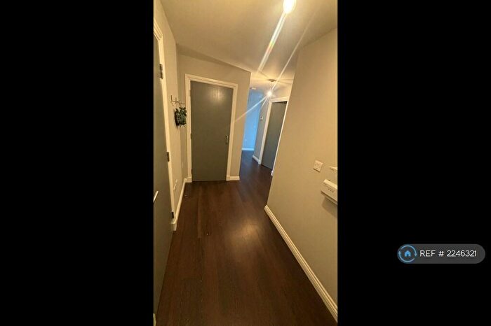 2 Bedroom Flat To Rent In Mercian Lodge, London, N2