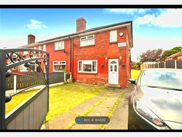 2 Bedroom End Of Terrace House To Rent In Sissons Street, Leeds, LS10