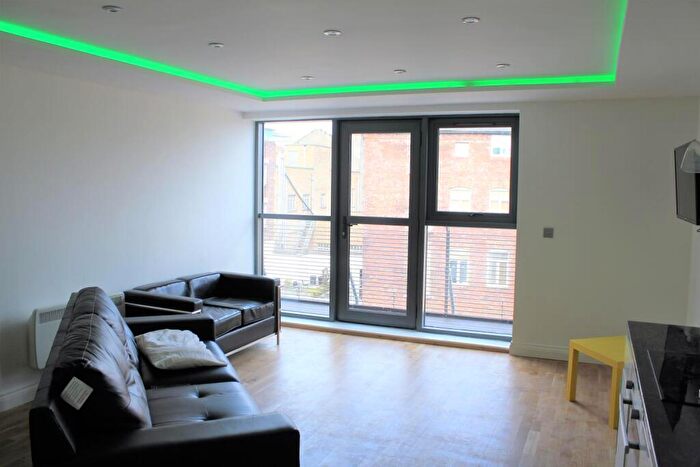 4 Bedroom Apartment To Rent In Ge Falconars House, Newcastle Upon Tyne, NE1