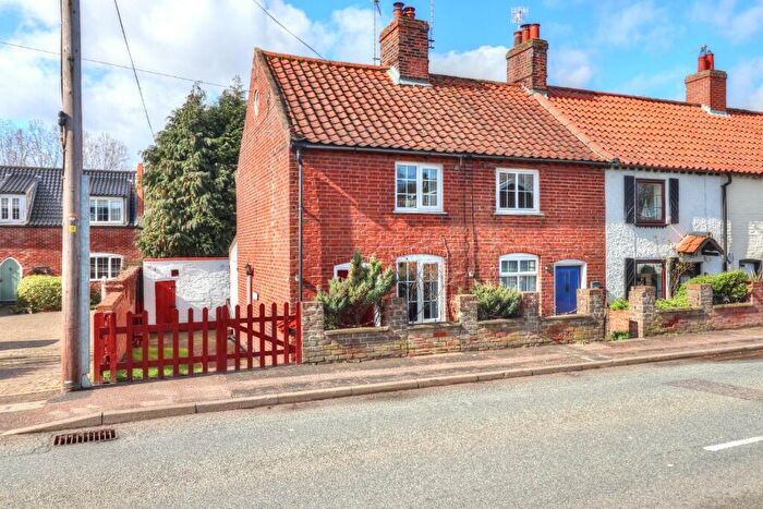 2 Bedroom End Of Terrace House To Rent In Southwold Road, Wrentham, NR34