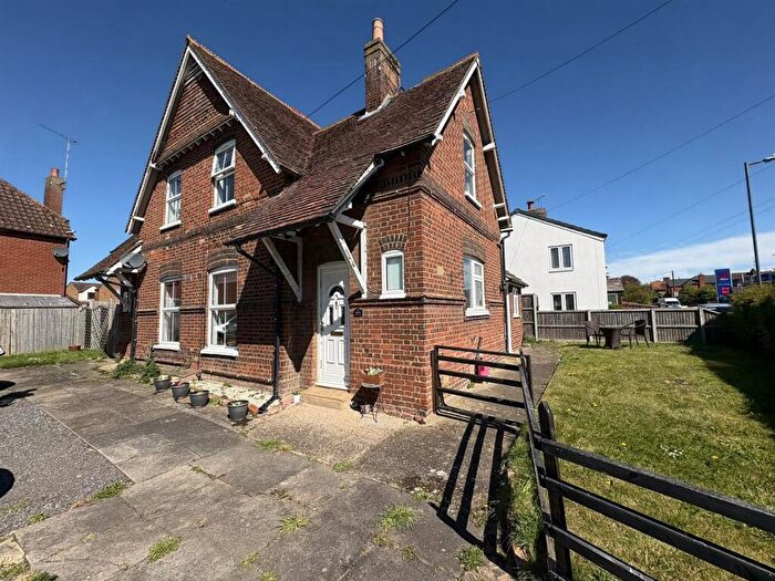 2 Bedroom Semi Detached House For Sale In High Street, Walkern, SG2