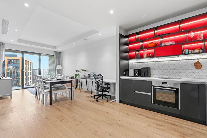 1 Bedroom Flat For Sale In City Island Way, London City Island, E14