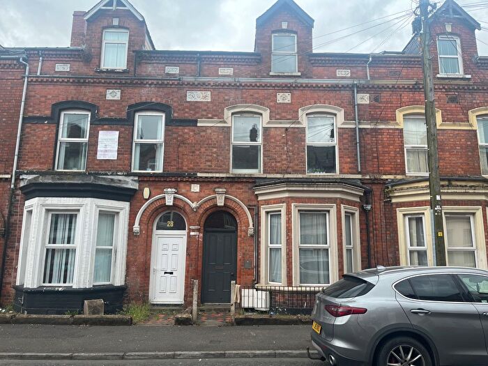 2 Bedroom Flat To Rent In Fitzroy Avenue, Belfast, BT7