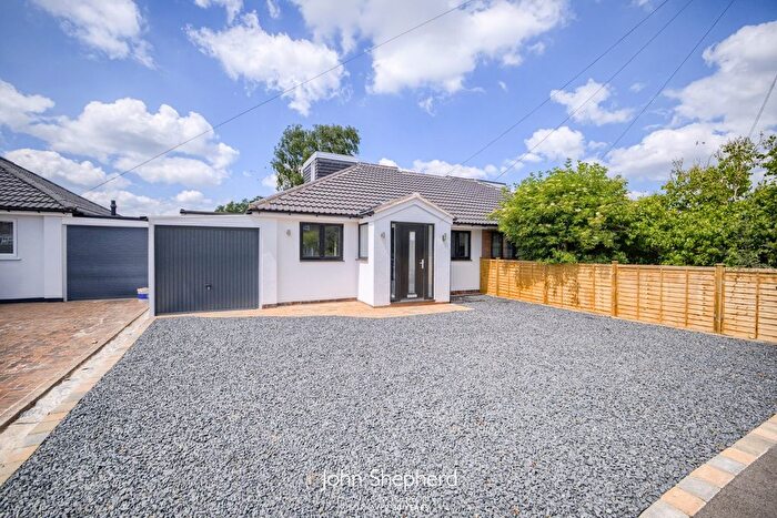 3 Bedroom Bungalow For Sale In Meadow Road, Henley-In-Arden, Warwickshire, B95