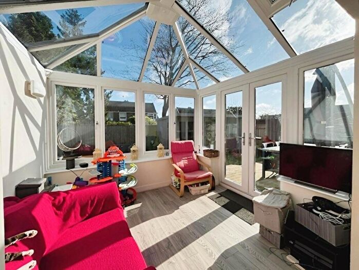 4 Bedroom Detached House For Sale In Canons Close, Warminster, BA12