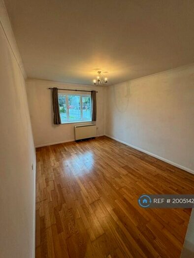 1 Bedroom Flat To Rent In Rutland Street, High Wycombe, HP11