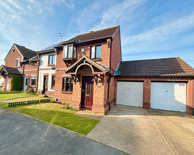 3 Bedroom End Of Terrace House For Sale In Thames Way, Caister-On-Sea, NR30