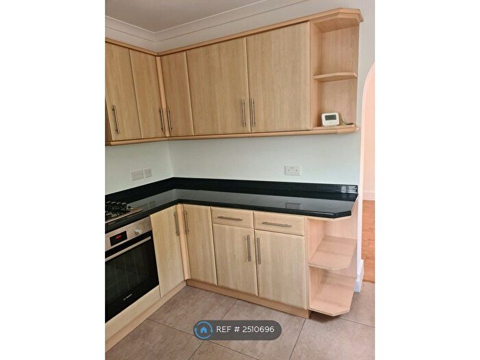 4 Bedroom Semi-Detached House To Rent In Fulwell Road, Teddington, TW11