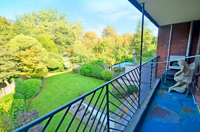 1 Bedroom Flat To Rent In Park Avenue, Alexandra Park, London, N22