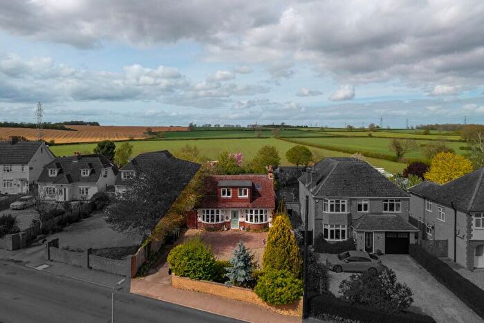 3 Bedroom Detached House For Sale In Upper Shelton Road, Upper Shelton, MK43