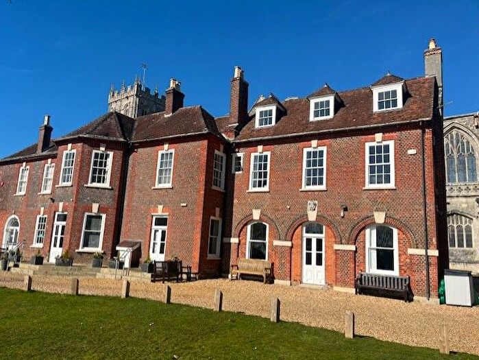 1 Bedroom Flat To Rent In Quay Road, Christchurch, BH23