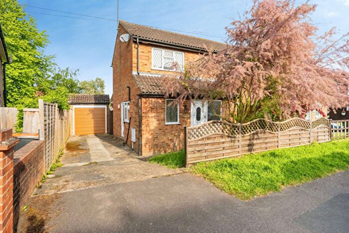 3 Bedroom Semi-Detached House For Sale In Doggett Street, Leighton Buzzard, LU7