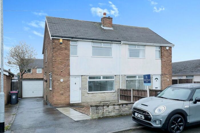 3 Bedroom Semi-Detached House To Rent In The Oval, North Anston, Sheffield, South Yorkshire, S25