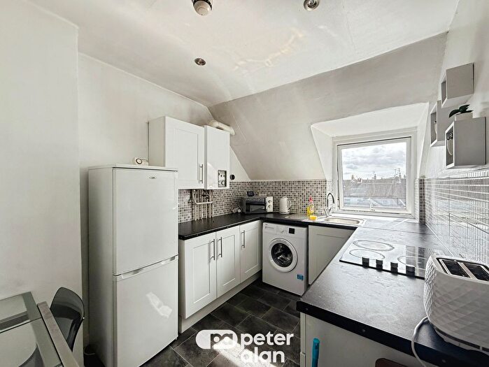 1 Bedroom Flat To Rent In Gold Street, Cardiff, CF24