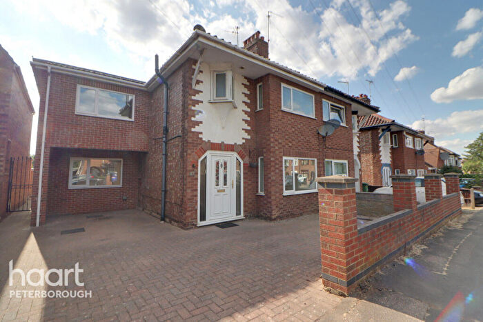 5 Bedroom Detached House To Rent In Queens Road, Peterborough, PE2