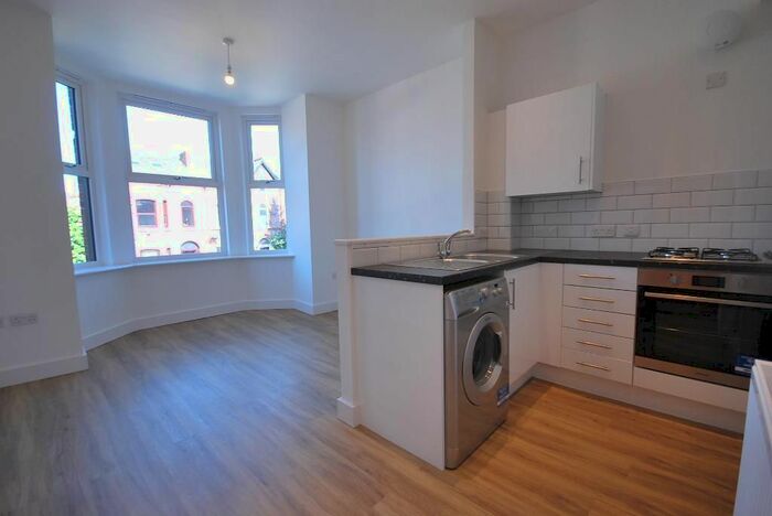 1 Bedroom Flat To Rent In Osborne Road, Levenshulme, Manchester, M19