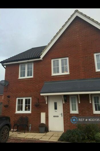 4 Bedroom Semi-Detached House To Rent In Arundel Road, Peacehaven, BN10