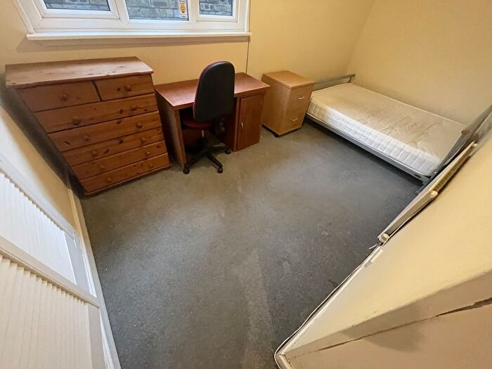 1 Bedroom Flat To Rent In Lytton Street, Dundee, Angus, DD2