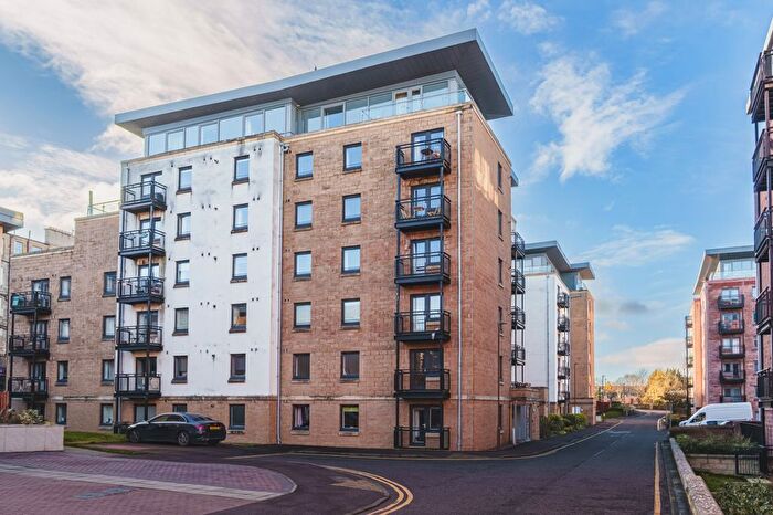 2 Bedroom Flat For Sale In / Slateford Gait, Slateford, Edinburgh, EH11