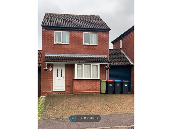 3 Bedroom Detached House To Rent In Attingham Hill, Great Holm, Milton Keynes, MK8