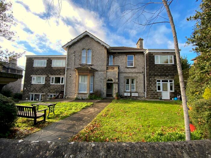 Houses for sale & to rent in BS23 3AE, Baker Street, Westonsupermare