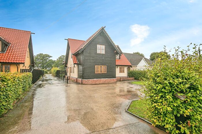 4 Bedroom Detached House For Sale In Haggars Lane, Frating, Colchester, CO7