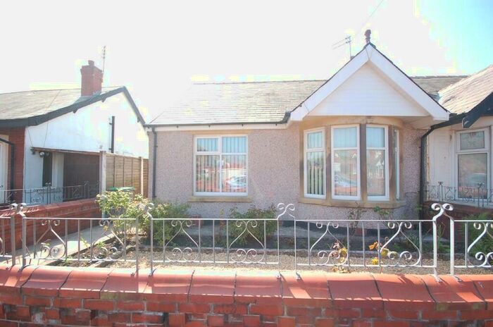 2 Bedroom Semi-Detached Bungalow To Rent In Chislehurst Avenue, FY4