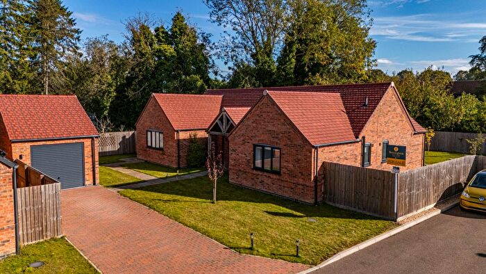 3 Bedroom Bungalow For Sale In The Beeches, Marston, Grantham, Lincolnshire, NG32
