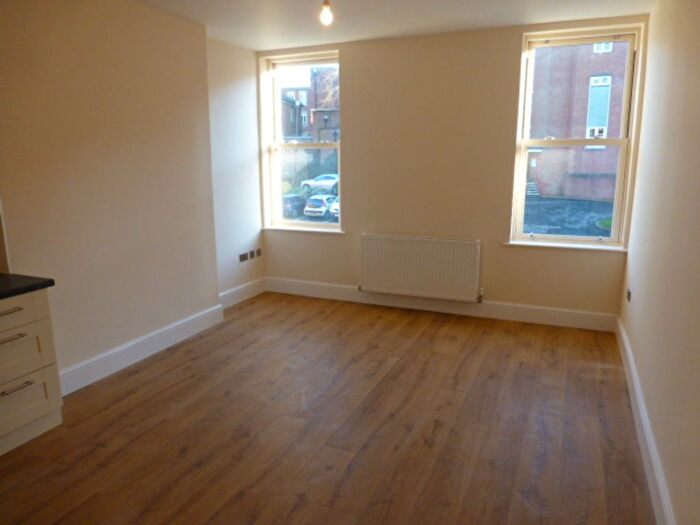 1 Bedroom Flat To Rent In Flat, - Ednam Road, Dudley, DY1