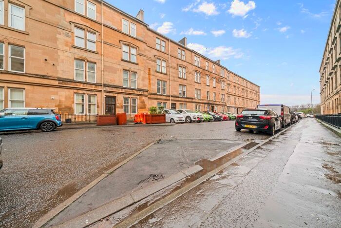 3 Bedroom Flat To Rent In Bathgate Street, Glasgow, G31