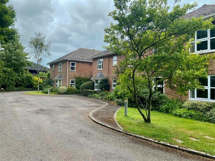 1 Bedroom Flat For Sale In Hayes Park, Sedgehill, Shaftesbury, SP7