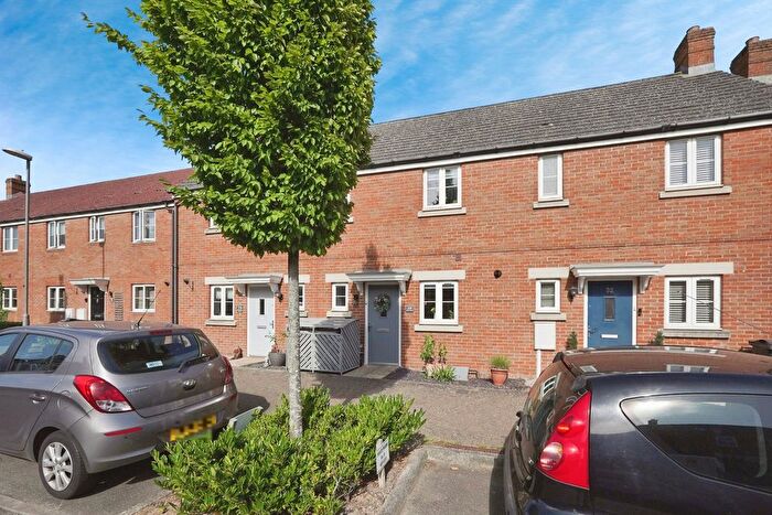 2 Bedroom Terraced House For Sale In Finn Farm Road, Ashford, TN25