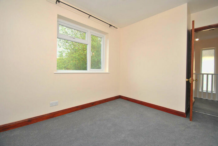 1 Bedroom Maisonette To Rent In Sturgeons Way, Hitchin, SG4
