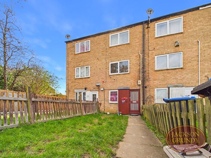 4 Bedroom Terraced House To Rent In Foskitt Court South, Bellinge, NN3