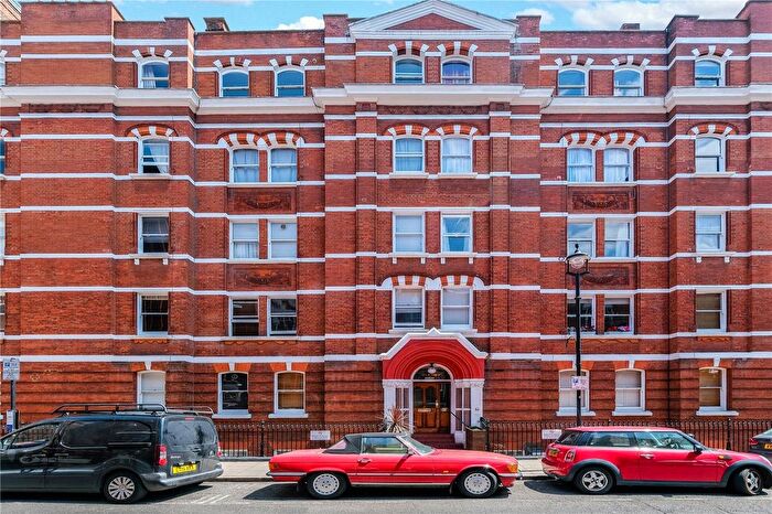 2 Bedroom Flat For Sale In Chiltern Street, London, W1U