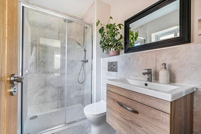 4 Bedroom Detached House For Sale In Castle Hill Lane, Bishopdown, SP1